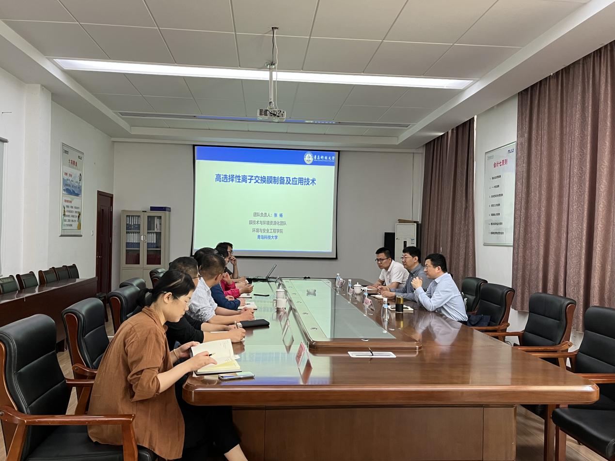 青島科技大學、濟寧產業技術研究院領導專家蒞臨欣格瑞公司交流